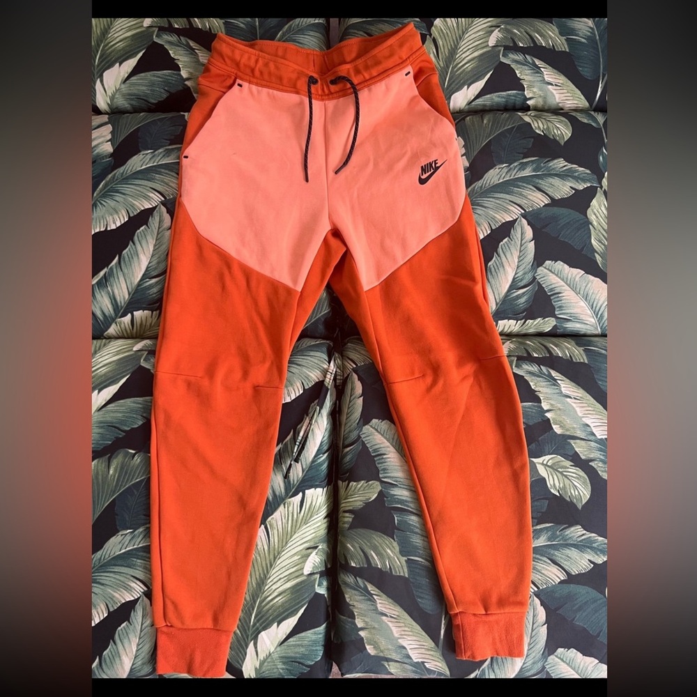 Nike Tech Sweatpants